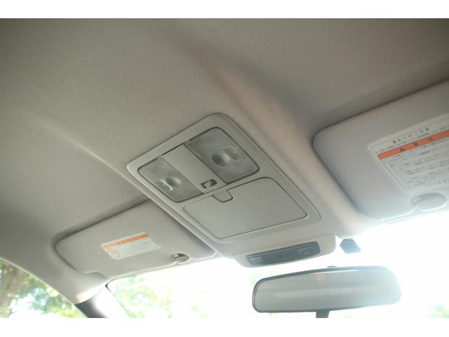 フェアレディＺ バージョンＴ　社外マフラー／黒革／電動シート／ナビ／シートヒーター／ＭＴモード／リアスポ／タワーバー／ＥＴＣ（24枚目）