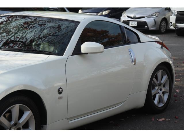 フェアレディＺ バージョンＴ　社外マフラー／黒革／電動シート／ナビ／シートヒーター／ＭＴモード／リアスポ／タワーバー／ＥＴＣ（37枚目）