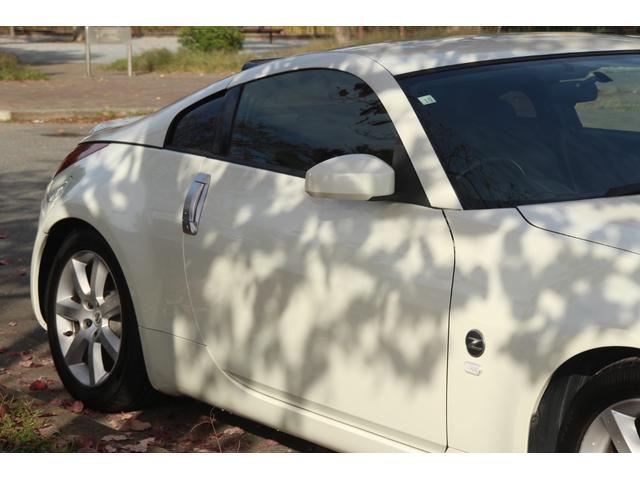 フェアレディＺ バージョンＴ　社外マフラー／黒革／電動シート／ナビ／シートヒーター／ＭＴモード／リアスポ／タワーバー／ＥＴＣ（38枚目）