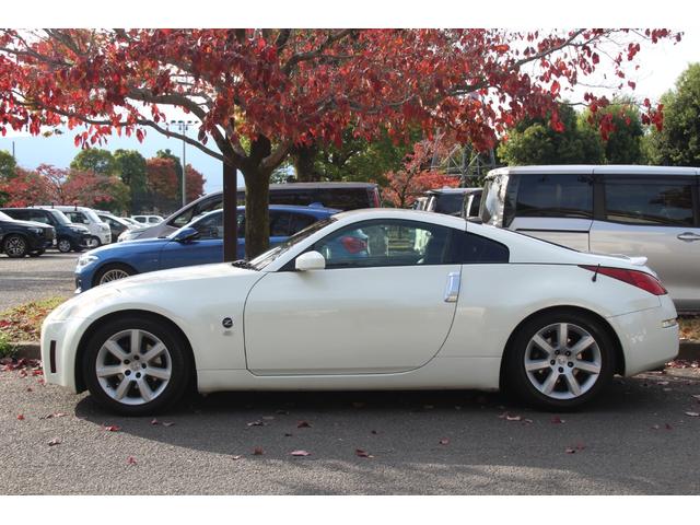 フェアレディＺ バージョンＴ　社外マフラー／黒革／電動シート／ナビ／シートヒーター／ＭＴモード／リアスポ／タワーバー／ＥＴＣ（54枚目）