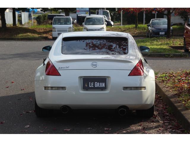 フェアレディＺ バージョンＴ　社外マフラー／黒革／電動シート／ナビ／シートヒーター／ＭＴモード／リアスポ／タワーバー／ＥＴＣ（56枚目）