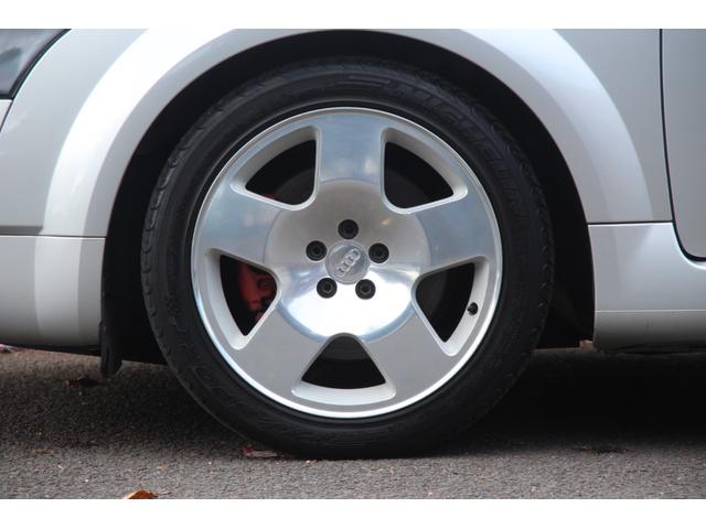 TTクーペ 1.8Tクワトロ 左H/6速MT/社外オーディオ/スピーカー/キーレス/スペアキー/ハーフレザーシート/シートヒーター/(6枚目)