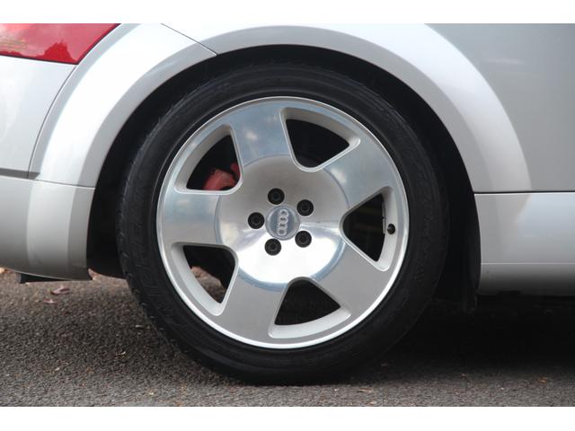 TTクーペ 1.8Tクワトロ 左H/6速MT/社外オーディオ/スピーカー/キーレス/スペアキー/ハーフレザーシート/シートヒーター/(40枚目)