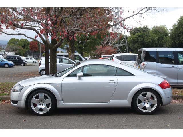 TTクーペ 1.8Tクワトロ 左H/6速MT/社外オーディオ/スピーカー/キーレス/スペアキー/ハーフレザーシート/シートヒーター/(43枚目)