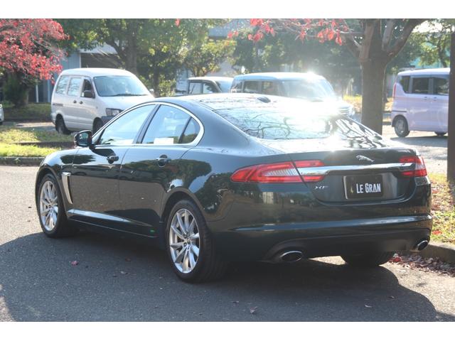 ＸＦ ３．０プレミアムラグジュアリー　ナビ／フルＴＶ／バックモニター／ドラレコ／ペイントグリル／ルーフライニング張替済／ベージュレザー／シートヒーター／パワーシート／ＥＴＣ／スマートキー／パソルシフト／タイミングチェーン式（3枚目）