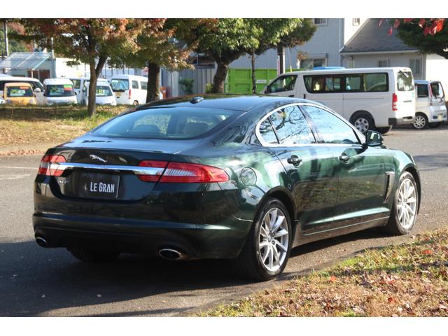 ＸＦ ３．０プレミアムラグジュアリー　ナビ／フルＴＶ／バックモニター／ドラレコ／ペイントグリル／ルーフライニング張替済／ベージュレザー／シートヒーター／パワーシート／ＥＴＣ／スマートキー／パソルシフト／タイミングチェーン式（4枚目）