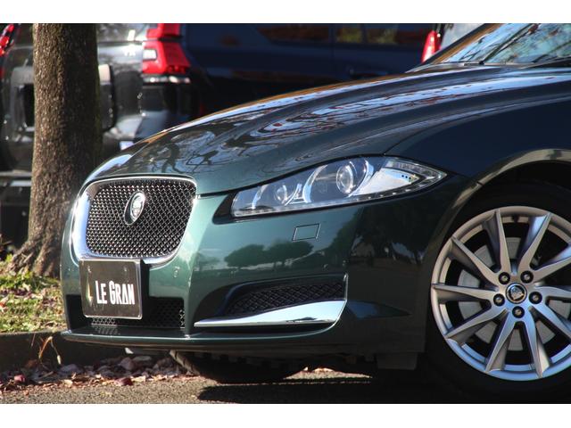 ＸＦ ３．０プレミアムラグジュアリー　ナビ／フルＴＶ／バックモニター／ドラレコ／ペイントグリル／ルーフライニング張替済／ベージュレザー／シートヒーター／パワーシート／ＥＴＣ／スマートキー／パソルシフト／タイミングチェーン式（5枚目）