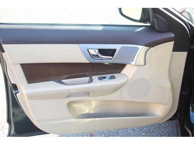 ＸＦ ３．０プレミアムラグジュアリー　ナビ／フルＴＶ／バックモニター／ドラレコ／ペイントグリル／ルーフライニング張替済／ベージュレザー／シートヒーター／パワーシート／ＥＴＣ／スマートキー／パソルシフト／タイミングチェーン式（25枚目）