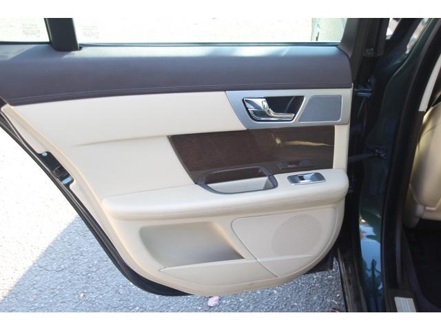 ＸＦ ３．０プレミアムラグジュアリー　ナビ／フルＴＶ／バックモニター／ドラレコ／ペイントグリル／ルーフライニング張替済／ベージュレザー／シートヒーター／パワーシート／ＥＴＣ／スマートキー／パソルシフト／タイミングチェーン式（26枚目）