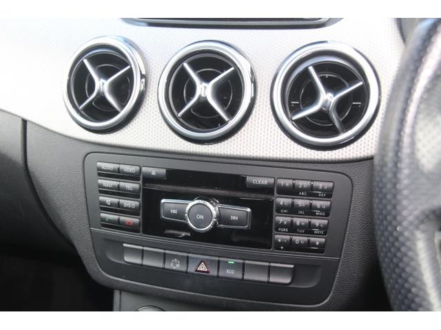 Ｂクラス Ｂ１８０　ブルーエフィシェンシー　ナビＴＶ／Ｂｌｕｅｔｏｏｔｈ／キーレス／スペアキー／電動パーキングブレーキ／バックカメラ／ハーフレザーシート／オートライト／ＨＩＤ／パドルシフト／電動格納ミラー（17枚目）