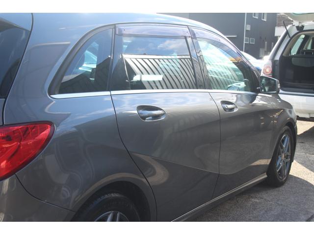 Ｂクラス Ｂ１８０　ブルーエフィシェンシー　ナビＴＶ／Ｂｌｕｅｔｏｏｔｈ／キーレス／スペアキー／電動パーキングブレーキ／バックカメラ／ハーフレザーシート／オートライト／ＨＩＤ／パドルシフト／電動格納ミラー（39枚目）