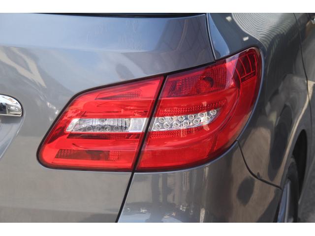 Ｂクラス Ｂ１８０　ブルーエフィシェンシー　ナビＴＶ／Ｂｌｕｅｔｏｏｔｈ／キーレス／スペアキー／電動パーキングブレーキ／バックカメラ／ハーフレザーシート／オートライト／ＨＩＤ／パドルシフト／電動格納ミラー（40枚目）