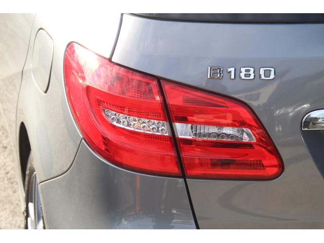 Ｂクラス Ｂ１８０　ブルーエフィシェンシー　ナビＴＶ／Ｂｌｕｅｔｏｏｔｈ／キーレス／スペアキー／電動パーキングブレーキ／バックカメラ／ハーフレザーシート／オートライト／ＨＩＤ／パドルシフト／電動格納ミラー（41枚目）