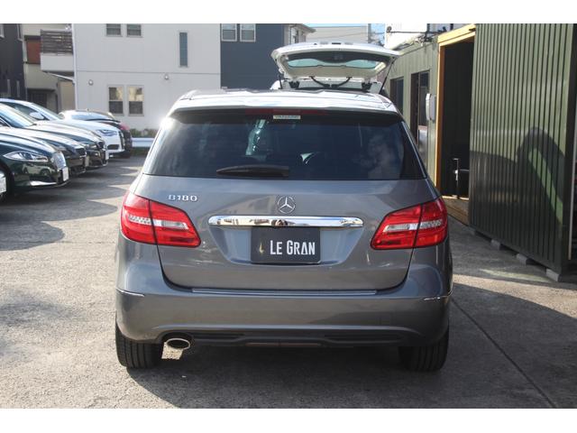 Ｂクラス Ｂ１８０　ブルーエフィシェンシー　ナビＴＶ／Ｂｌｕｅｔｏｏｔｈ／キーレス／スペアキー／電動パーキングブレーキ／バックカメラ／ハーフレザーシート／オートライト／ＨＩＤ／パドルシフト／電動格納ミラー（44枚目）