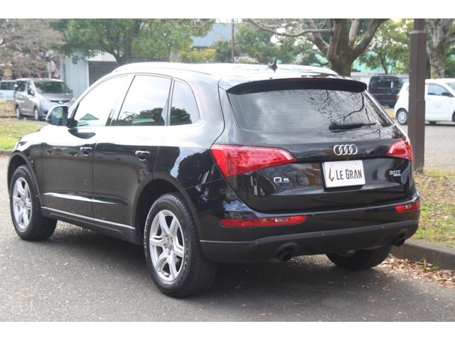 Ｑ５ 　ペイントグリル・下回りモール／ナビ／フルＴＶ／ルーフライニング張替済／ＥＴＣ／ＨＩＤ／電動リアゲート／サイドカメラ／ダブルエアコン／オートライト／パドルシフト／スマートキー／パワーシート／シートメモリ（4枚目）