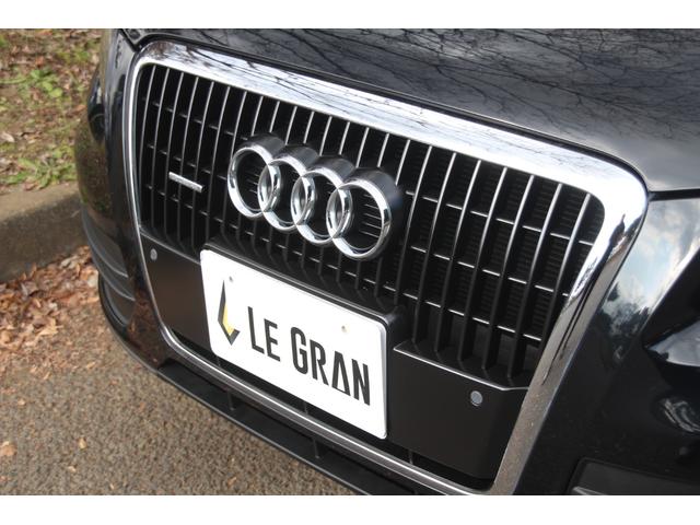 Ｑ５ 　ペイントグリル・下回りモール／ナビ／フルＴＶ／ルーフライニング張替済／ＥＴＣ／ＨＩＤ／電動リアゲート／サイドカメラ／ダブルエアコン／オートライト／パドルシフト／スマートキー／パワーシート／シートメモリ（10枚目）