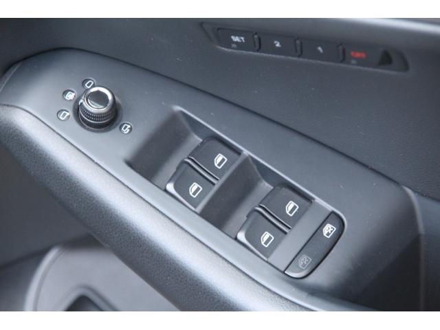 Ｑ５ 　ペイントグリル・下回りモール／ナビ／フルＴＶ／ルーフライニング張替済／ＥＴＣ／ＨＩＤ／電動リアゲート／サイドカメラ／ダブルエアコン／オートライト／パドルシフト／スマートキー／パワーシート／シートメモリ（21枚目）