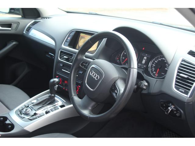 Ｑ５ 　ペイントグリル・下回りモール／ナビ／フルＴＶ／ルーフライニング張替済／ＥＴＣ／ＨＩＤ／電動リアゲート／サイドカメラ／ダブルエアコン／オートライト／パドルシフト／スマートキー／パワーシート／シートメモリ（33枚目）