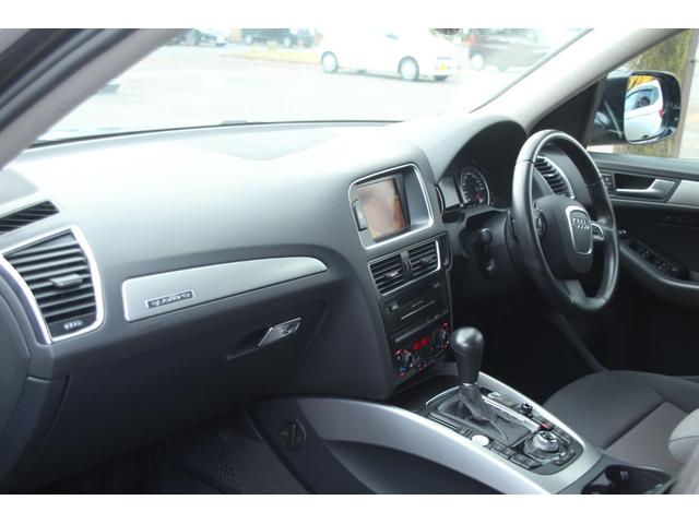 Ｑ５ 　ペイントグリル・下回りモール／ナビ／フルＴＶ／ルーフライニング張替済／ＥＴＣ／ＨＩＤ／電動リアゲート／サイドカメラ／ダブルエアコン／オートライト／パドルシフト／スマートキー／パワーシート／シートメモリ（34枚目）