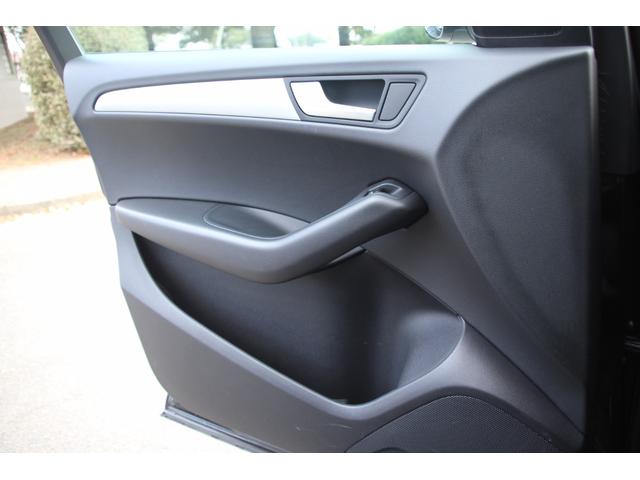 Ｑ５ 　ペイントグリル・下回りモール／ナビ／フルＴＶ／ルーフライニング張替済／ＥＴＣ／ＨＩＤ／電動リアゲート／サイドカメラ／ダブルエアコン／オートライト／パドルシフト／スマートキー／パワーシート／シートメモリ（51枚目）