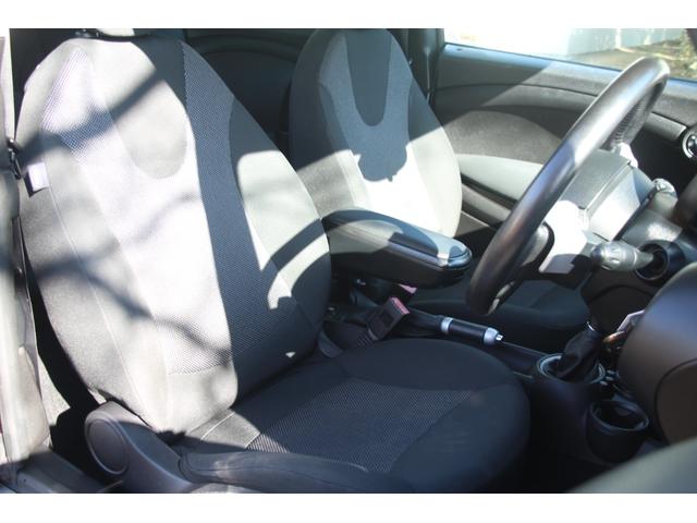 MINI クーパー クラブマン 走行20000キロ/パドルシフト/ETC/プッシュスタート/キーレス2個/CD(22枚目)