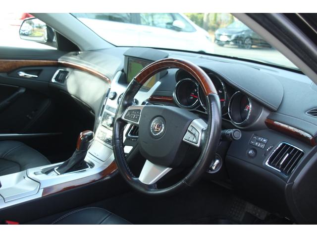 キャデラックＣＴＳ 　走行３００００キロ／ワンオーナー／ナビ／バックモニター／ブラックレザー／シートヒーター／パワーシート／ウッドコンビステア／スマートキー／ＥＴＣ／ＨＩＤ／ＤＶＤ再生機能／ＢＯＳＥサウンド／ＭＴモード（33枚目）