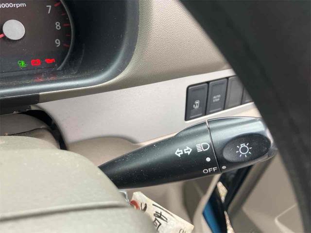エブリイワゴン ＰＺターボスペシャル　両側電動スライドドア　キーレスエントリー　電動格納ミラー　ＡＴ　盗難防止システム　ＡＢＳ　ＣＤ　ＭＤ　アルミホイール　衝突安全ボディ　エアコン　パワーステアリング　パワーウィンドウ（6枚目）