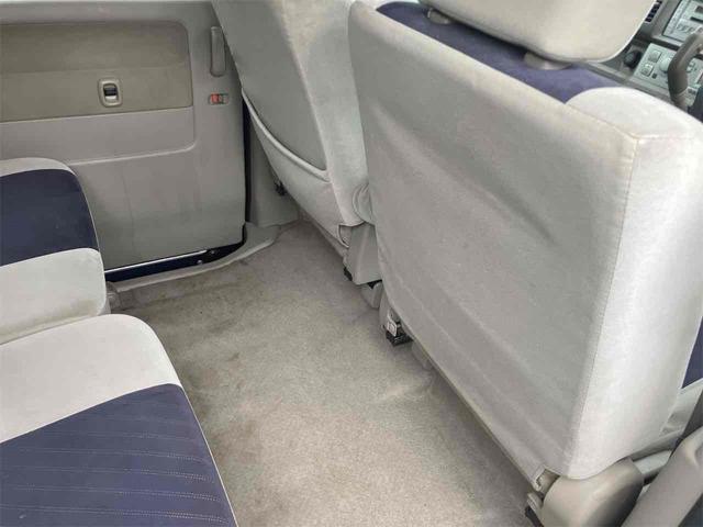 エブリイワゴン ＰＺターボスペシャル　両側電動スライドドア　キーレスエントリー　電動格納ミラー　ＡＴ　盗難防止システム　ＡＢＳ　ＣＤ　ＭＤ　アルミホイール　衝突安全ボディ　エアコン　パワーステアリング　パワーウィンドウ（25枚目）
