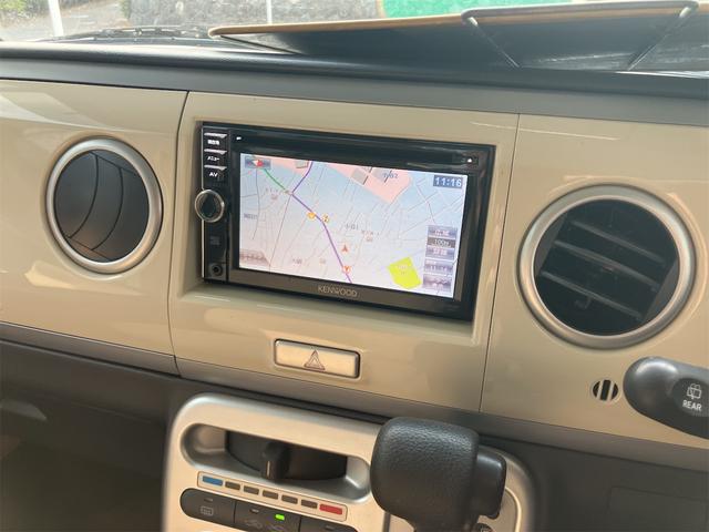 アルトラパン Ｘ　バックカメラ　ナビ　スマートキー　電動格納ミラー　ＣＶＴ　盗難防止システム　ＡＢＳ　ＣＤ　ミュージックプレイヤー接続可　アルミホイール　衝突安全ボディ　エアコン　パワーステアリング　パワーウィンドウ（8枚目）