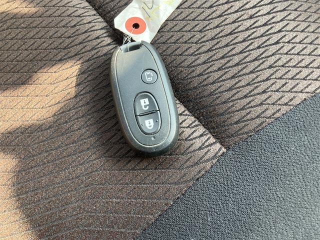 ルークス ハイウェイスター　ドライブレコーダー　バックカメラ　両側スライド・片側電動　ナビ　オートライト　ＨＩＤ　スマートキー　電動格納ミラー　ベンチシート　ＣＶＴ　盗難防止システム　ＡＢＳ　アルミホイール　衝突安全ボディ（15枚目）