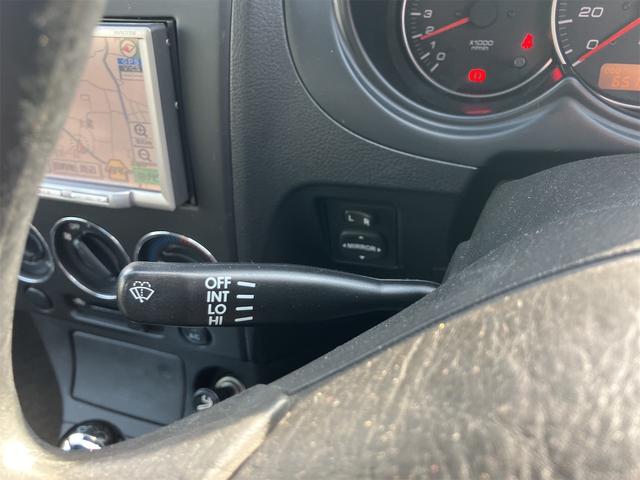 コペン アクティブトップ　オープンカー　ナビ　ＴＶ　ＡＴ　アルミホイール　衝突安全ボディ　ＡＢＳ　ＣＤ　エアコン　パワーステアリング　パワーウィンドウ　運転席エアバッグ　助手席エアバッグ（11枚目）