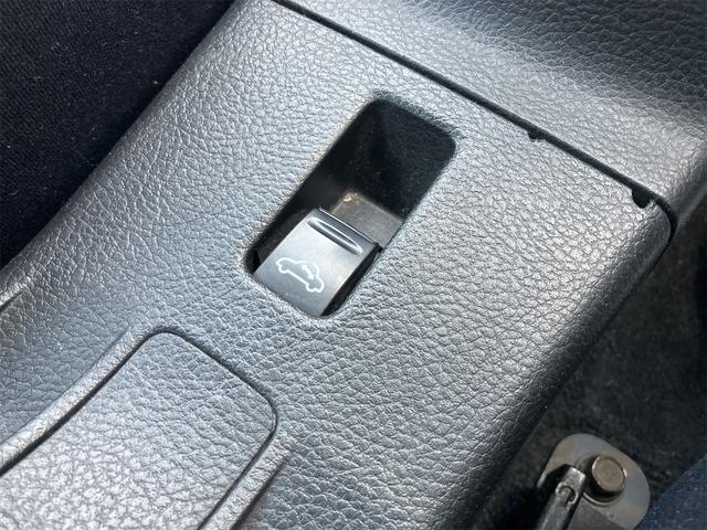 コペン アクティブトップ　オープンカー　ナビ　ＴＶ　ＡＴ　アルミホイール　衝突安全ボディ　ＡＢＳ　ＣＤ　エアコン　パワーステアリング　パワーウィンドウ　運転席エアバッグ　助手席エアバッグ（14枚目）