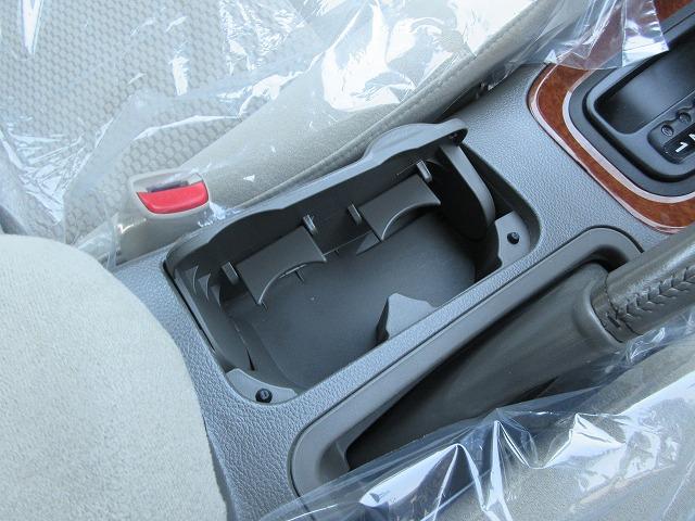 ワンオーナー禁煙車4WD ナビ Bカメラ ETC キーレス(17枚目)