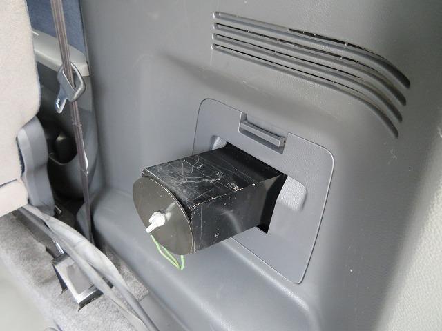スローパー車イス移動車 リヤシート付き 電動固定装置 禁煙 取説&記録簿 無料保証6ヶ月&走行距離無制限(21枚目)