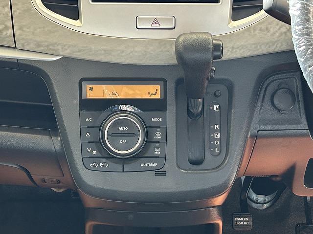 フレア ＸＳ　アイドリングＳＴＯＰ　スマートキー＆プッシュスタート　レーダーブレーキサポート　ナビ　ワンセグＴＶ　ＣＤ　オートエアコン　ベンチシート　純正アルミ（30枚目）