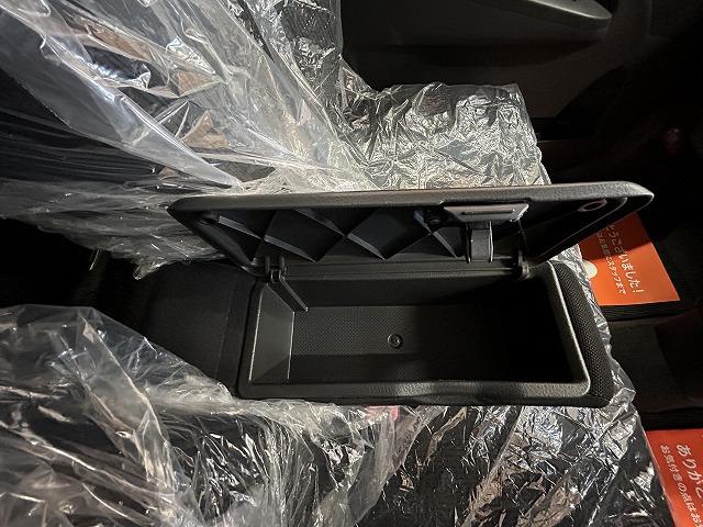 ムーヴ カスタム　Ｘリミテッド　禁煙　ＨＩＤヘッドライト　スマートキー＆プッシュスタート　ナビ＆バックカメラ　ＣＤ　ワンセグＴＶ　前後ドラレコ　オートエアコン　ベンチシート　取説＆記録簿（23枚目）