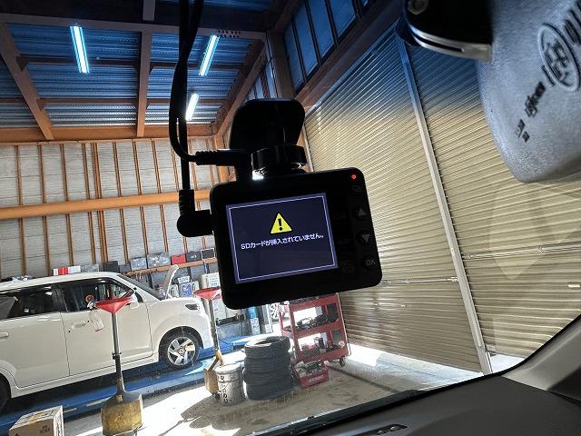 ムーヴ カスタム　Ｘリミテッド　禁煙　ＨＩＤヘッドライト　スマートキー＆プッシュスタート　ナビ＆バックカメラ　ＣＤ　ワンセグＴＶ　前後ドラレコ　オートエアコン　ベンチシート　取説＆記録簿（29枚目）