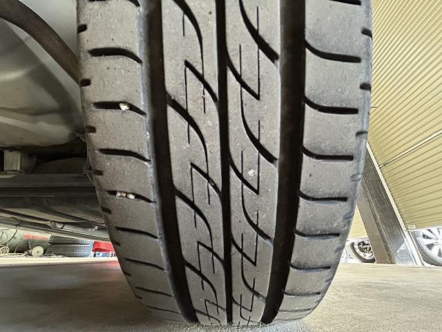 ムーヴ カスタム　Ｘリミテッド　禁煙　ＨＩＤヘッドライト　スマートキー＆プッシュスタート　ナビ＆バックカメラ　ＣＤ　ワンセグＴＶ　前後ドラレコ　オートエアコン　ベンチシート　取説＆記録簿（76枚目）