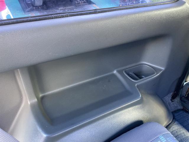 4WD ミュージックプレイヤー接続可 USB(64枚目)