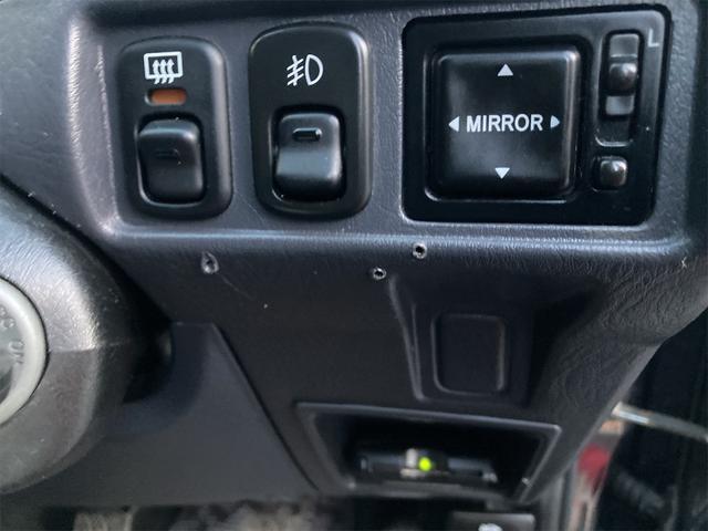 L 4WD ETC キーレスエントリー MT CD MD ミュージックプレイヤー接続可 アルミホイール 衝突安全ボディ エアコン パワーステアリング(6枚目)