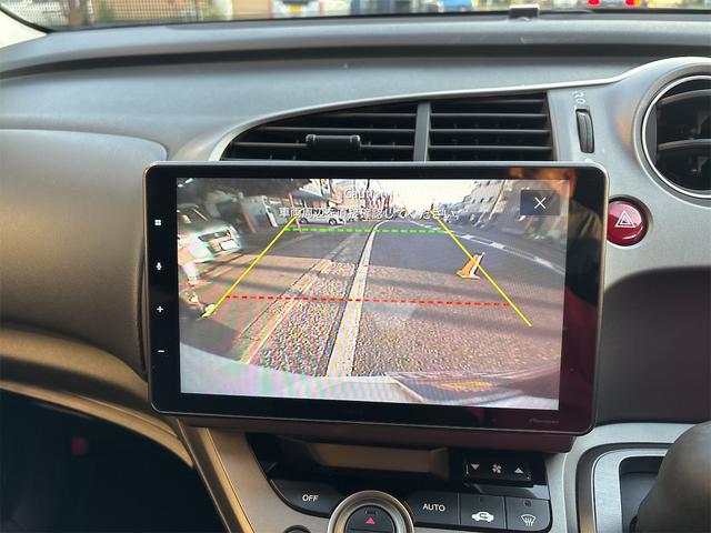 ストリーム X ETC バックカメラ キーレスエントリー 電動格納ミラー 3列シート AT アルミホイール Bluetooth 衝突安全ボディ ABS エアコン パワーステアリング パワーウィンドウ(5枚目)