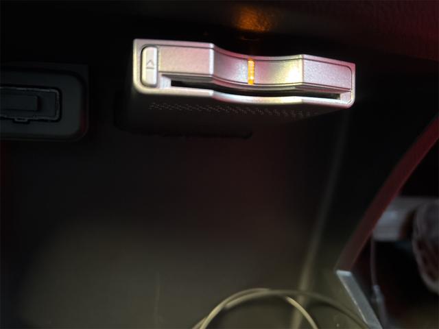 ストリーム X ETC バックカメラ キーレスエントリー 電動格納ミラー 3列シート AT アルミホイール Bluetooth 衝突安全ボディ ABS エアコン パワーステアリング パワーウィンドウ(9枚目)