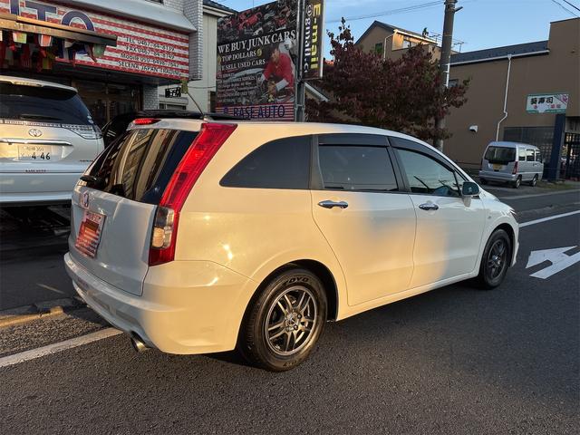 ストリーム X ETC バックカメラ キーレスエントリー 電動格納ミラー 3列シート AT アルミホイール Bluetooth 衝突安全ボディ ABS エアコン パワーステアリング パワーウィンドウ(14枚目)