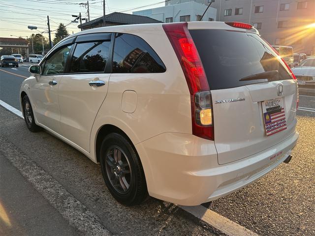 ストリーム X ETC バックカメラ キーレスエントリー 電動格納ミラー 3列シート AT アルミホイール Bluetooth 衝突安全ボディ ABS エアコン パワーステアリング パワーウィンドウ(16枚目)