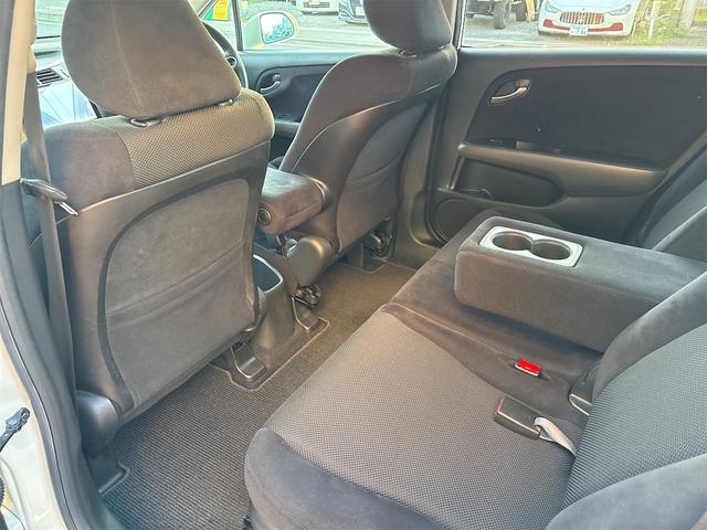 ストリーム X ETC バックカメラ キーレスエントリー 電動格納ミラー 3列シート AT アルミホイール Bluetooth 衝突安全ボディ ABS エアコン パワーステアリング パワーウィンドウ(30枚目)