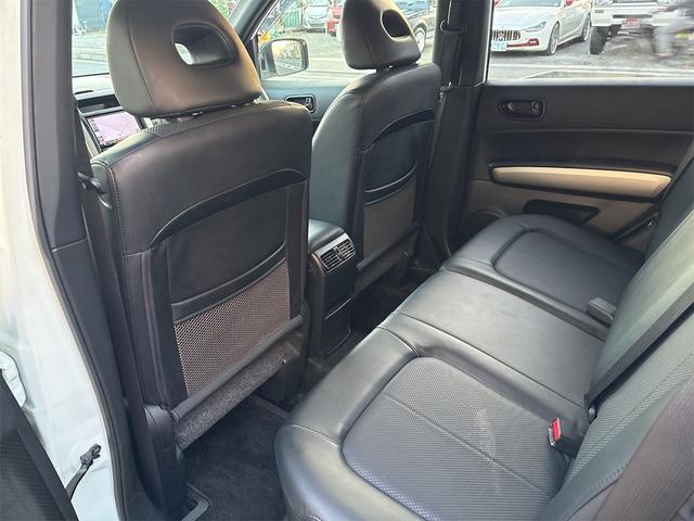 エクストレイル 20S 4WD オートクルーズコントロール ナビ TV アルミホイール 電動格納ミラー CVT 盗難防止システム 衝突安全ボディ CD USB ABS ESC エアコン パワーステアリング パワーウィンドウ(32枚目)