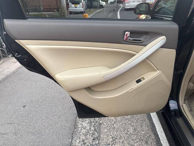 この度は当店のお車をご覧になっていただき、誠にありがとうございます。ぜひじっくりとご検討下さい。気軽にお問合せ・お見積りお待ちしております。