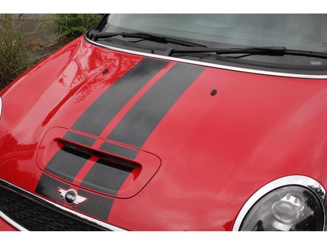 ＭＩＮＩ クーパーＳ　クーペ　６速ＭＴ　記録簿付　ＥＴＣ　社外ＬＥＤヘッドライト　黒色１６インチアルミホイール　黒ストライプ　前後ドライブレコーダー　ＣＤ　整備記録簿６枚付き　取扱説明書付き　ヘッドライト磨き＆スチーマー施工済み（11枚目）