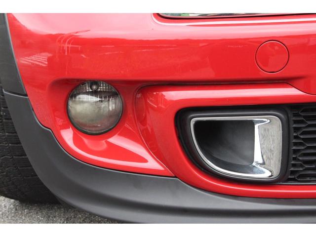 ＭＩＮＩ クーパーＳ　クーペ　６速ＭＴ　記録簿付　ＥＴＣ　社外ＬＥＤヘッドライト　黒色１６インチアルミホイール　黒ストライプ　前後ドライブレコーダー　ＣＤ　整備記録簿６枚付き　取扱説明書付き　ヘッドライト磨き＆スチーマー施工済み（17枚目）