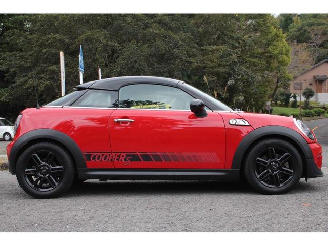 ＭＩＮＩ クーパーＳ　クーペ　６速ＭＴ　記録簿付　ＥＴＣ　社外ＬＥＤヘッドライト　黒色１６インチアルミホイール　黒ストライプ　前後ドライブレコーダー　ＣＤ　整備記録簿６枚付き　取扱説明書付き　ヘッドライト磨き＆スチーマー施工済み（30枚目）
